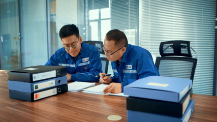 新區企業海油發展安全環保公司監測中心榮獲5A評級與碳標簽評價授權，引領工業低碳服務新標桿